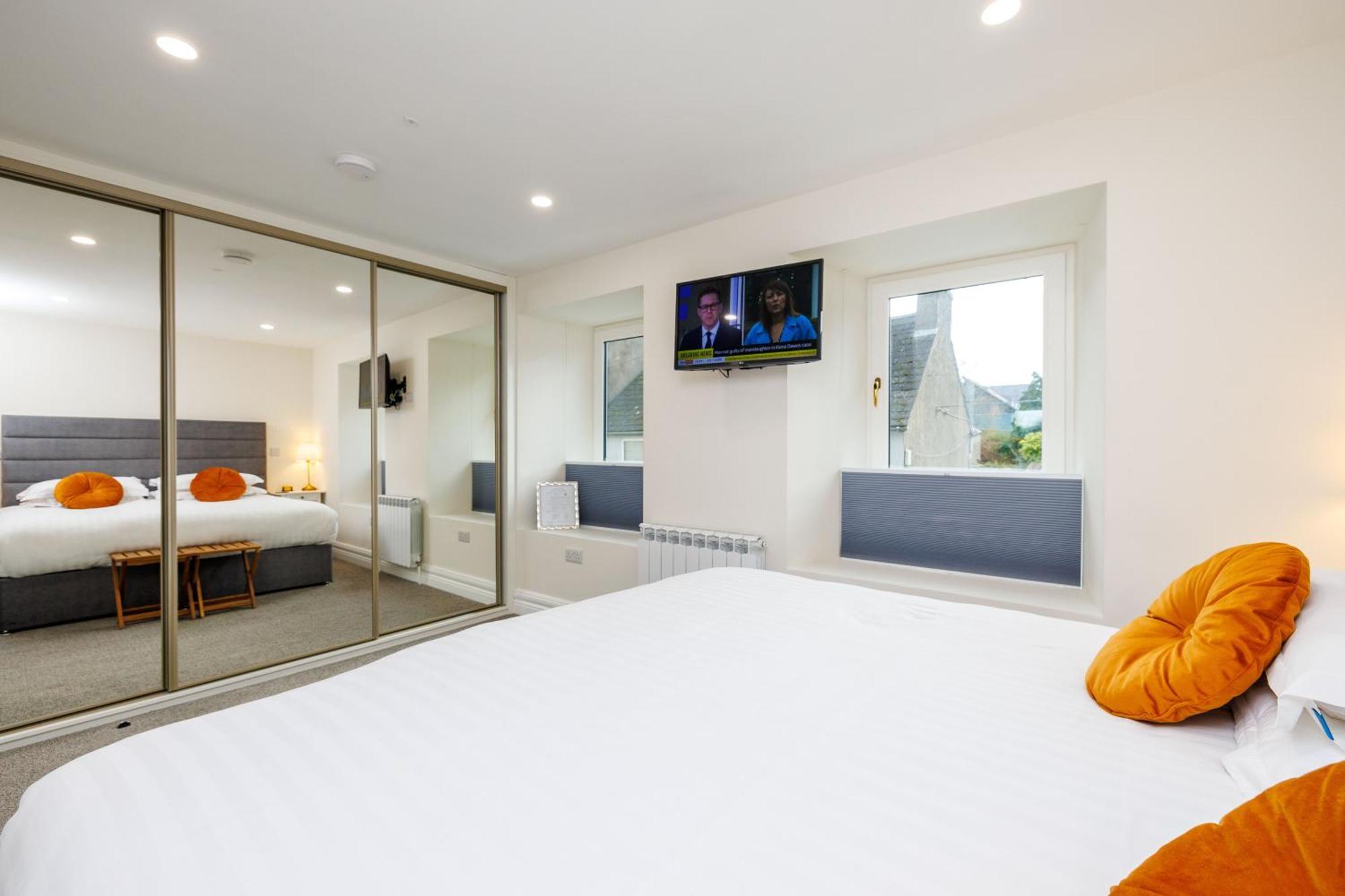 Sandbury Town House Килкени Екстериор снимка