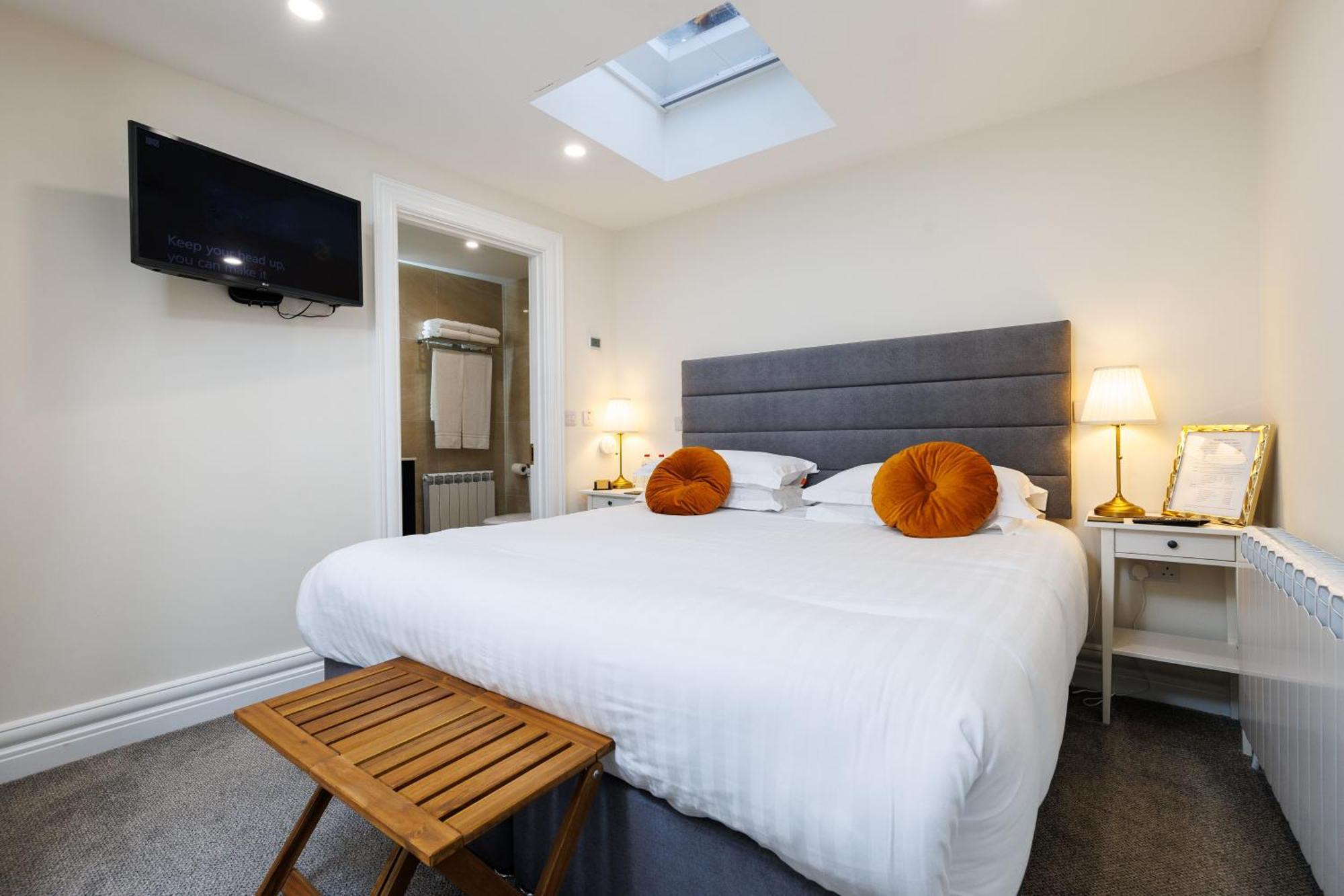 Sandbury Town House Килкени Екстериор снимка