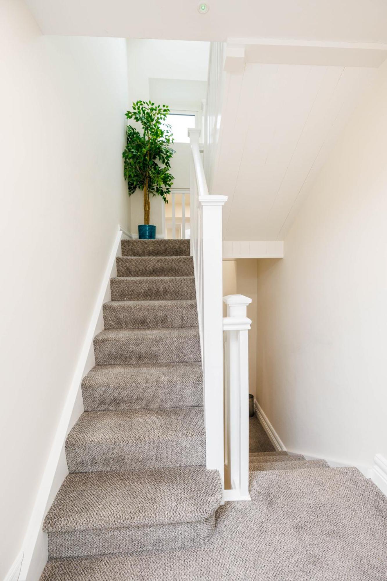 Sandbury Town House Килкени Екстериор снимка