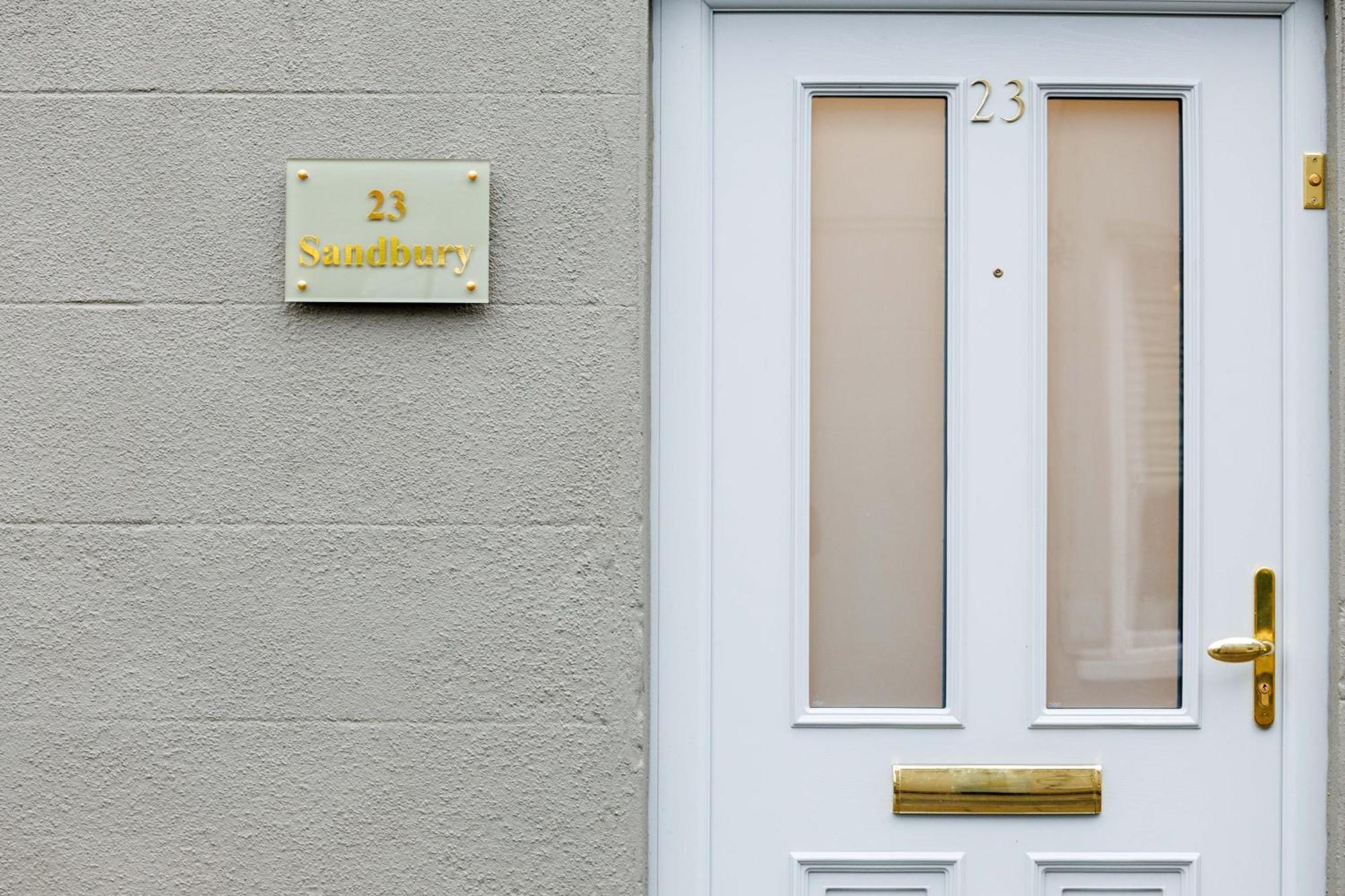 Sandbury Town House Килкени Екстериор снимка