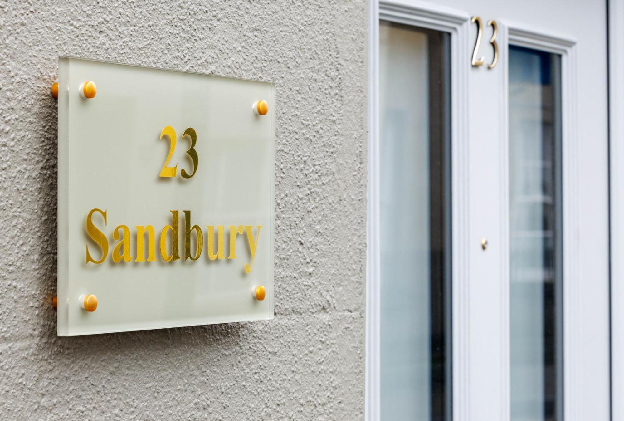 Sandbury Town House Килкени Екстериор снимка