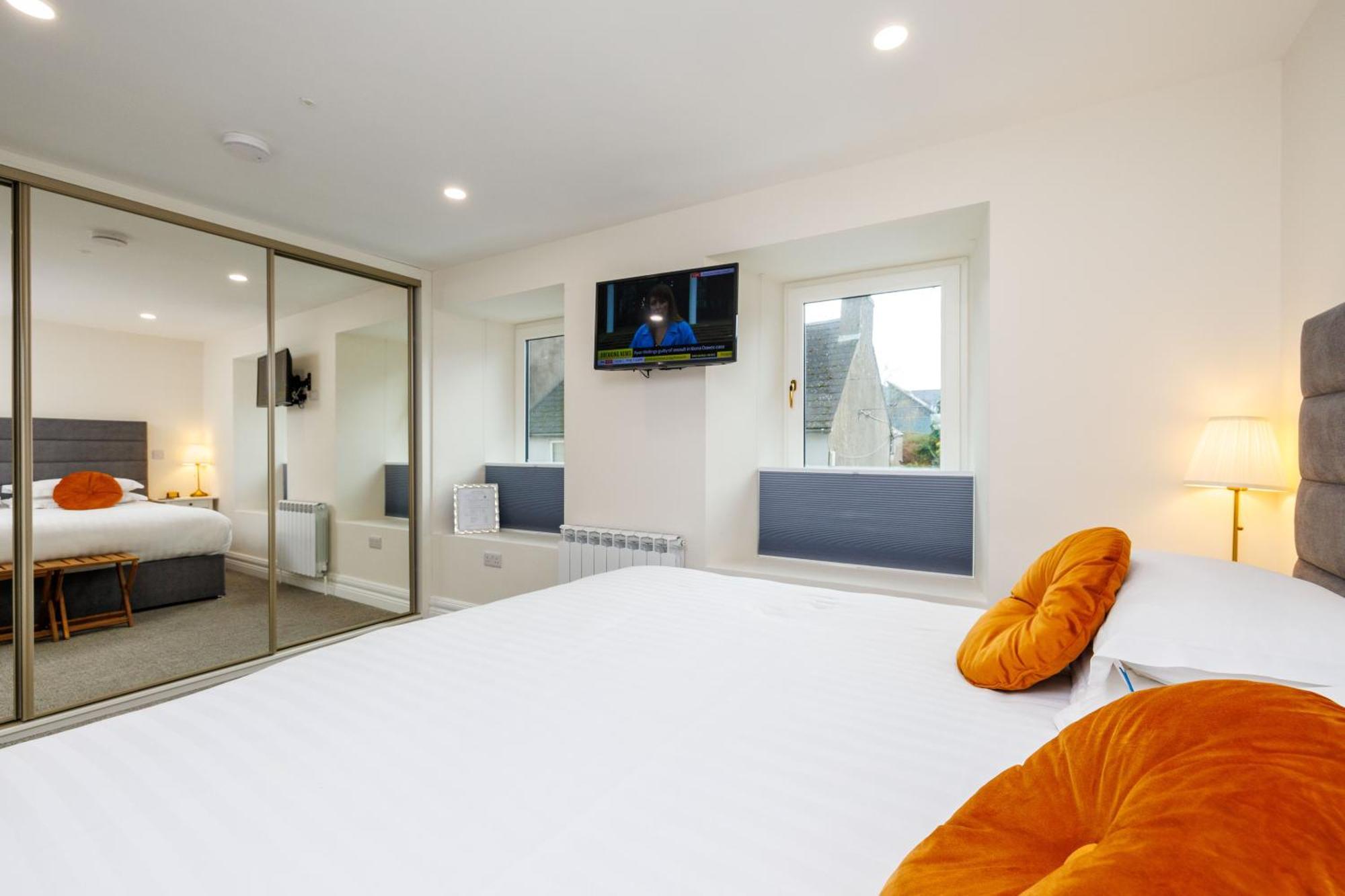 Sandbury Town House Килкени Екстериор снимка